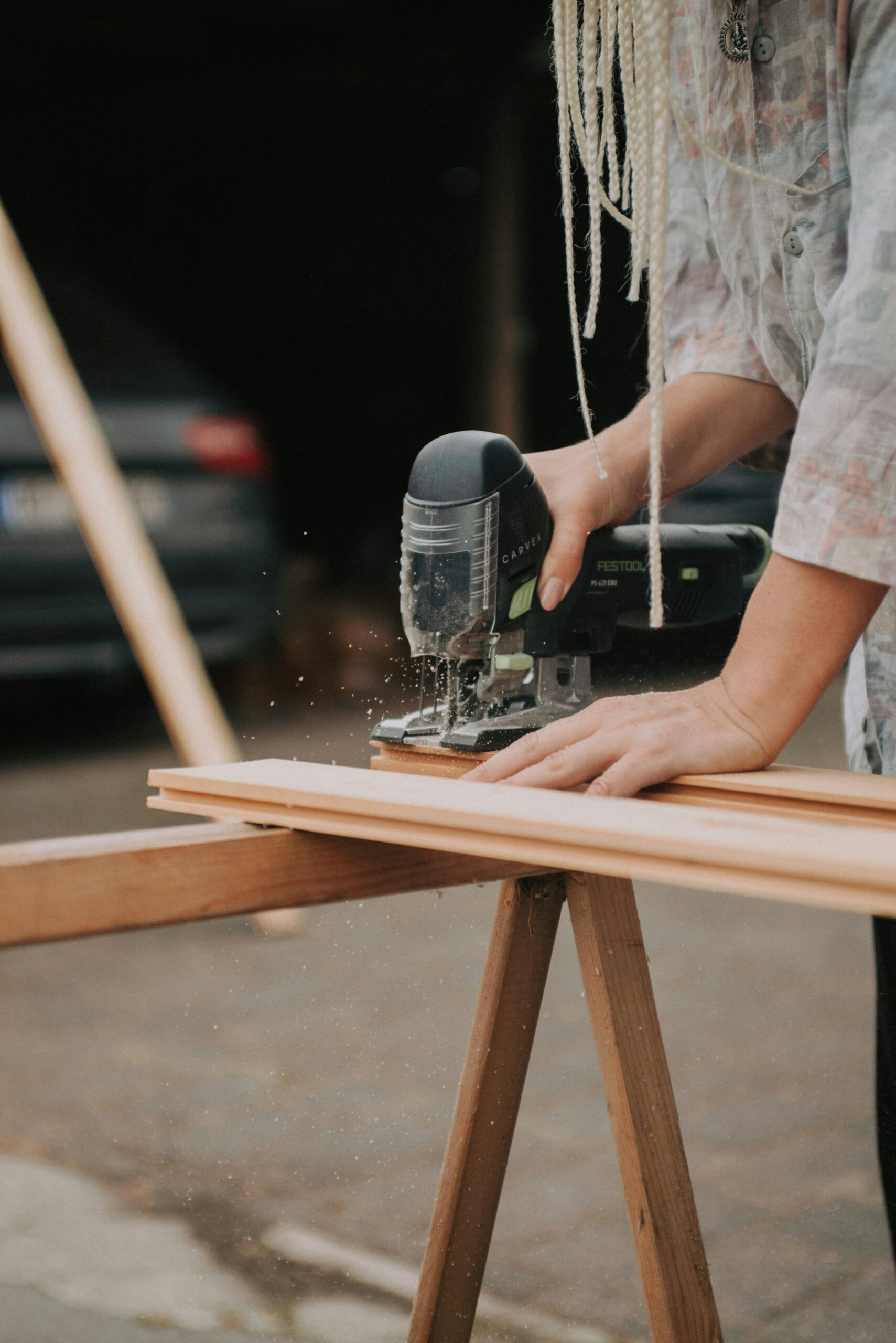 levi stute SIoGgXMoRFY unsplash scaled | Menuisier Michael Dugaillez, Un savoir-faire familial au service de vos projets